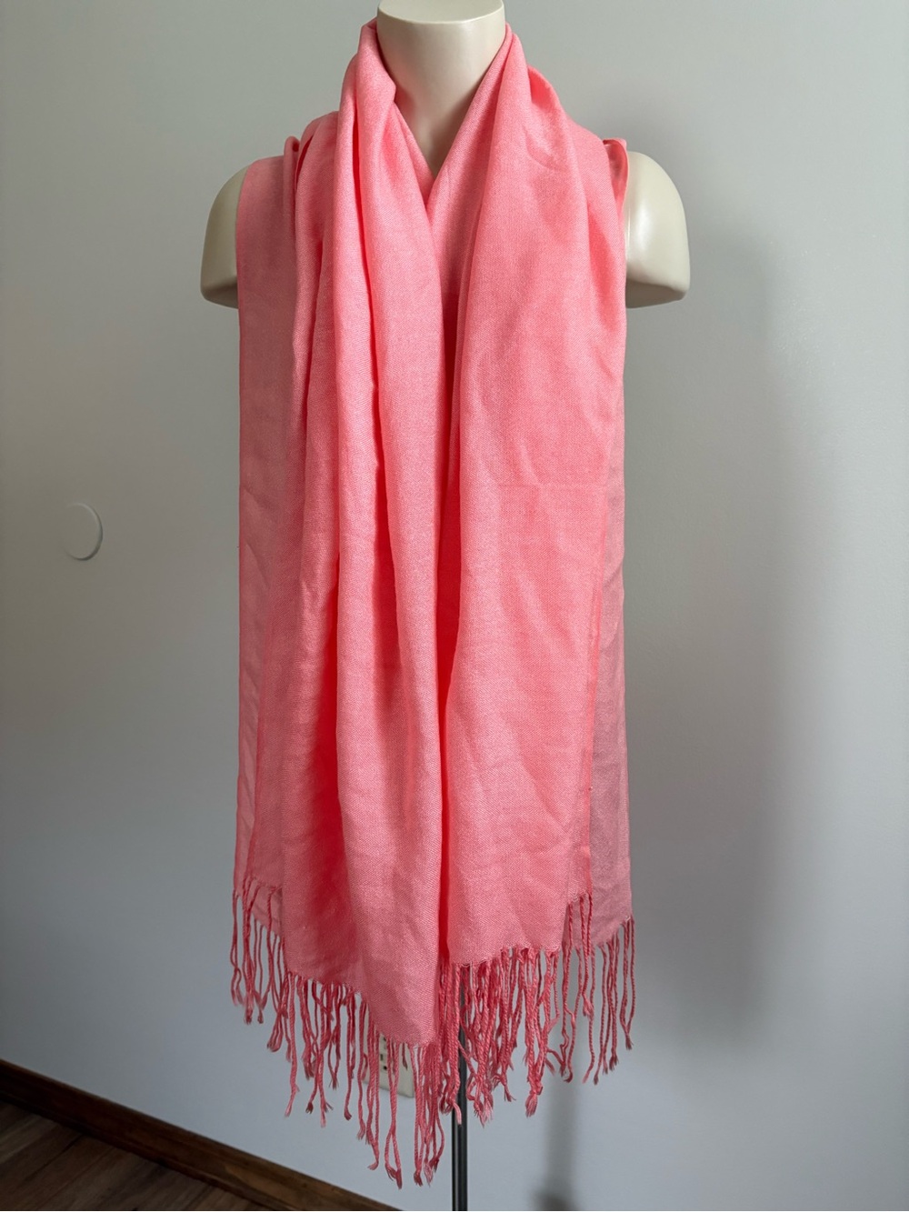 Couture Pashmina 100% Cashmere Scarf/Shawl Peach Twisted Fringe